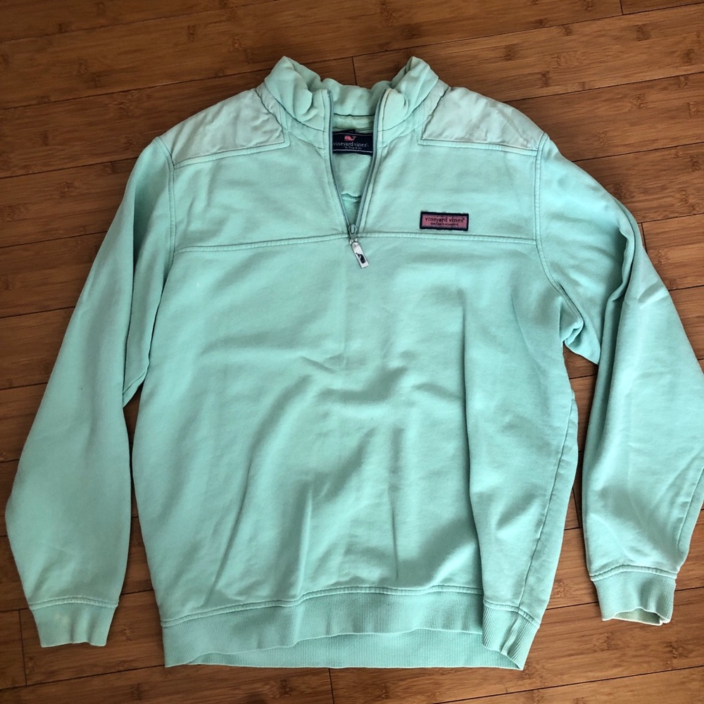Vineyard vines mint green pullover size medium